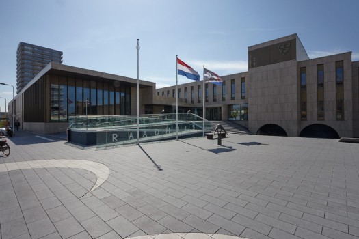Krimpen aan den IJssel (NL), Town hall square, Boulevard Basalt Anthracite and Quartz Grey.