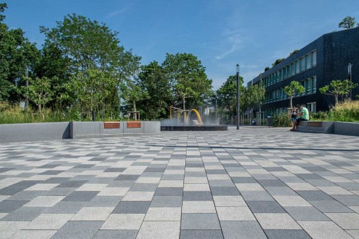 Langenfeld (D), Town Hall Square, Boulevard blasted in Quartz grey, Silver grey and Titan grey.