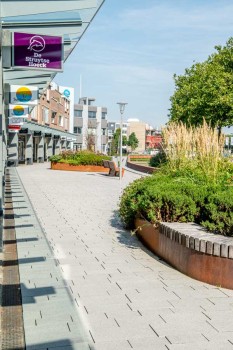 Hellevoetsluis, Pedestrian zone, Boulevard Sand beige.