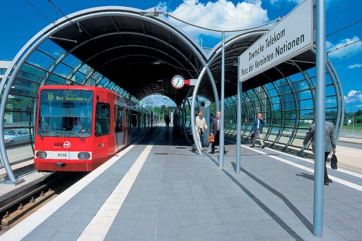 Siegburg (D), Station Bonn-Siegburg, Boulevard Grassano.