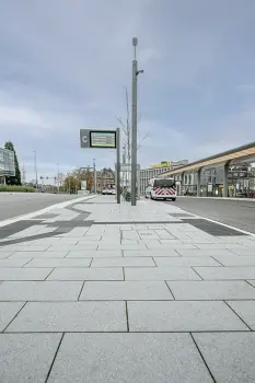 Remscheid, Busbahnhof, Boulevard lichtgrau.