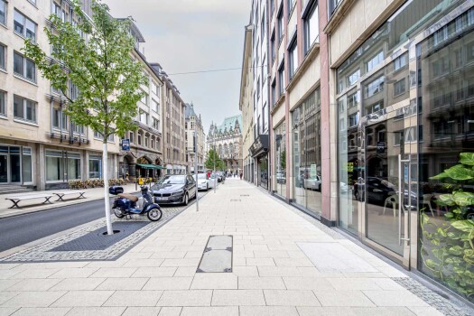 Hamburg (D), Townhall Quartier, La Linia Sand beige.