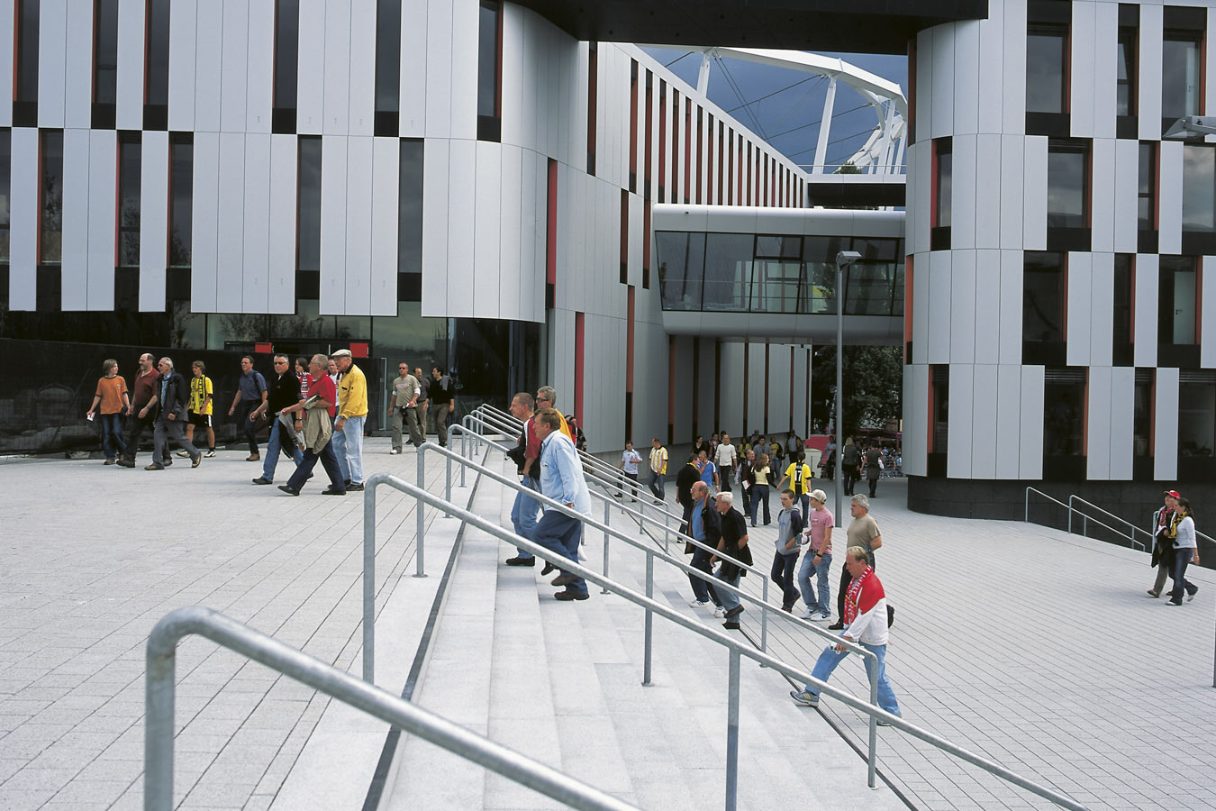 Carl Benz Center am Gottlieb-Daimler-Stadion, Stuttgart