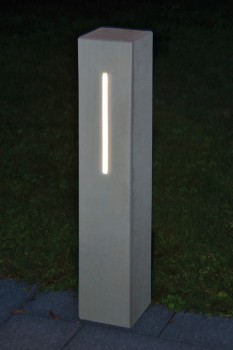 Alessio ConceptDesign beton grey smooth, with LichtDesign LED-Strip.
