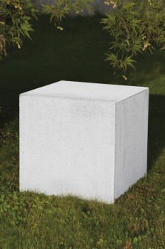 Scala 50 Zitkubus Zichtbeton Grijs glad (50 x 50 x 50 cm).