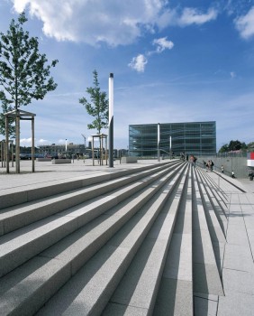 Hennef (DE), Station - Place Le Pecq, Tocano steps granitegrey.