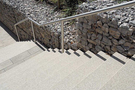 Tocano steps granite-white.