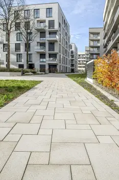 Düsseldorf, Pandion Albertussee, Umbriano Granitbeige.