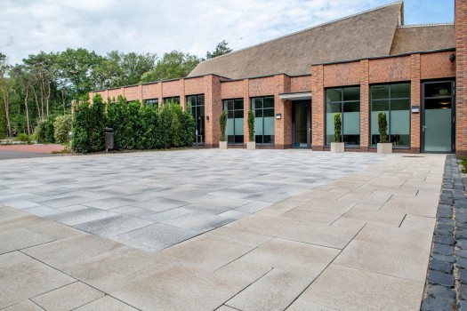 Laren (NL), Crematorium, Umbriano Grey granite-white textured.