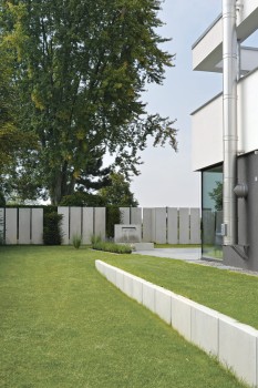 Alessio ConceptDesign beton grey smooth.