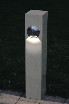 Alessio ConceptDesign beton grey smooth, with LichtDesign 90° LED-Spot.