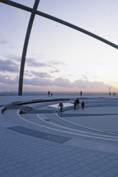 Herten (DE), Horizont-Observatorium, AquaSix Granietlicht in combinatie met ConceptDesign-Traptreden Basaltantraciet en Granietlicht.