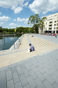 Mülheim (D), Ruhrbaniaplatz und Uferpromenade, System Terra Special colour and Concept Design Sand beige.