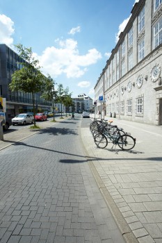 Mülheim (D), Ruhrbaniaplatz und Uferpromenade, System Terra Special colour and Concept Design Sand beige.