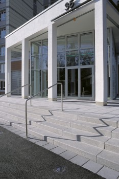 Frankfurt-Höchst (DE), ABG Frankfurt Holding, Tocano steps granite-grey.