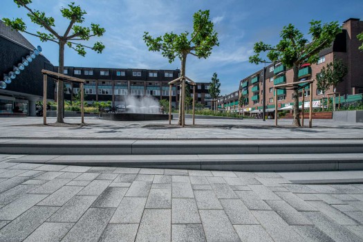 Langenfeld (DE), City hall place, Tocano ConceptDesign steps CD 3007  in combination with Umbriano granitegrey-white. 