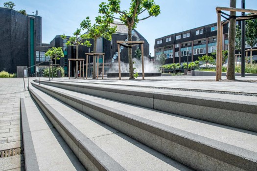 Langenfeld (DE), City hall place, Tocano ConceptDesign steps CD 3007  in combination with Umbriano granitegrey-white. 