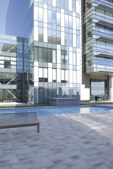 Bukarest (RO), Global City Business Park, Umbriano Grey granite-white textured.