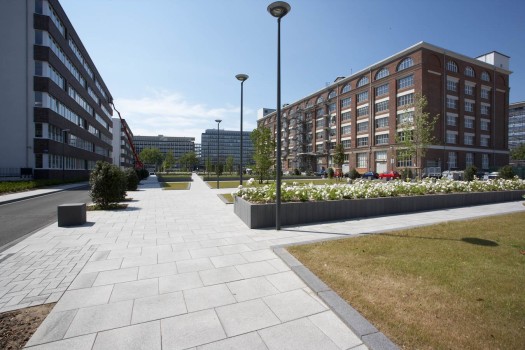 Leverkusen (D), Administration Building, Umbriano Grey granite-white textured.